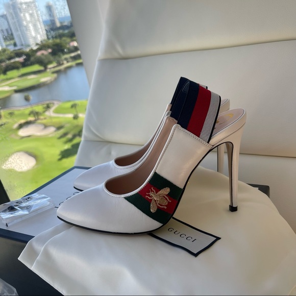 NIB Gucci White Leather Bee Embroidered Slingback Web Pumps 37EU/7US - Picture 3 of 10